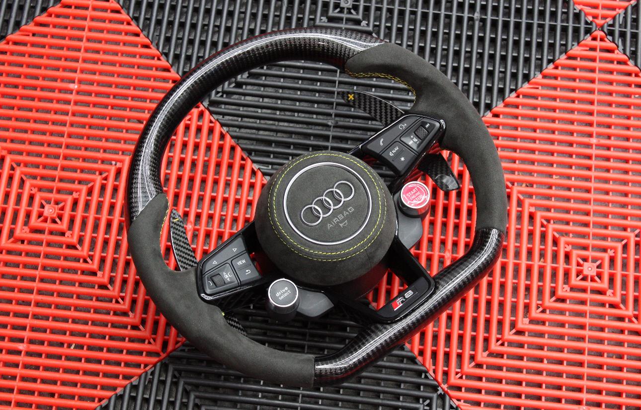 Audi R8 Custom steering wheel - Berg Auto Design