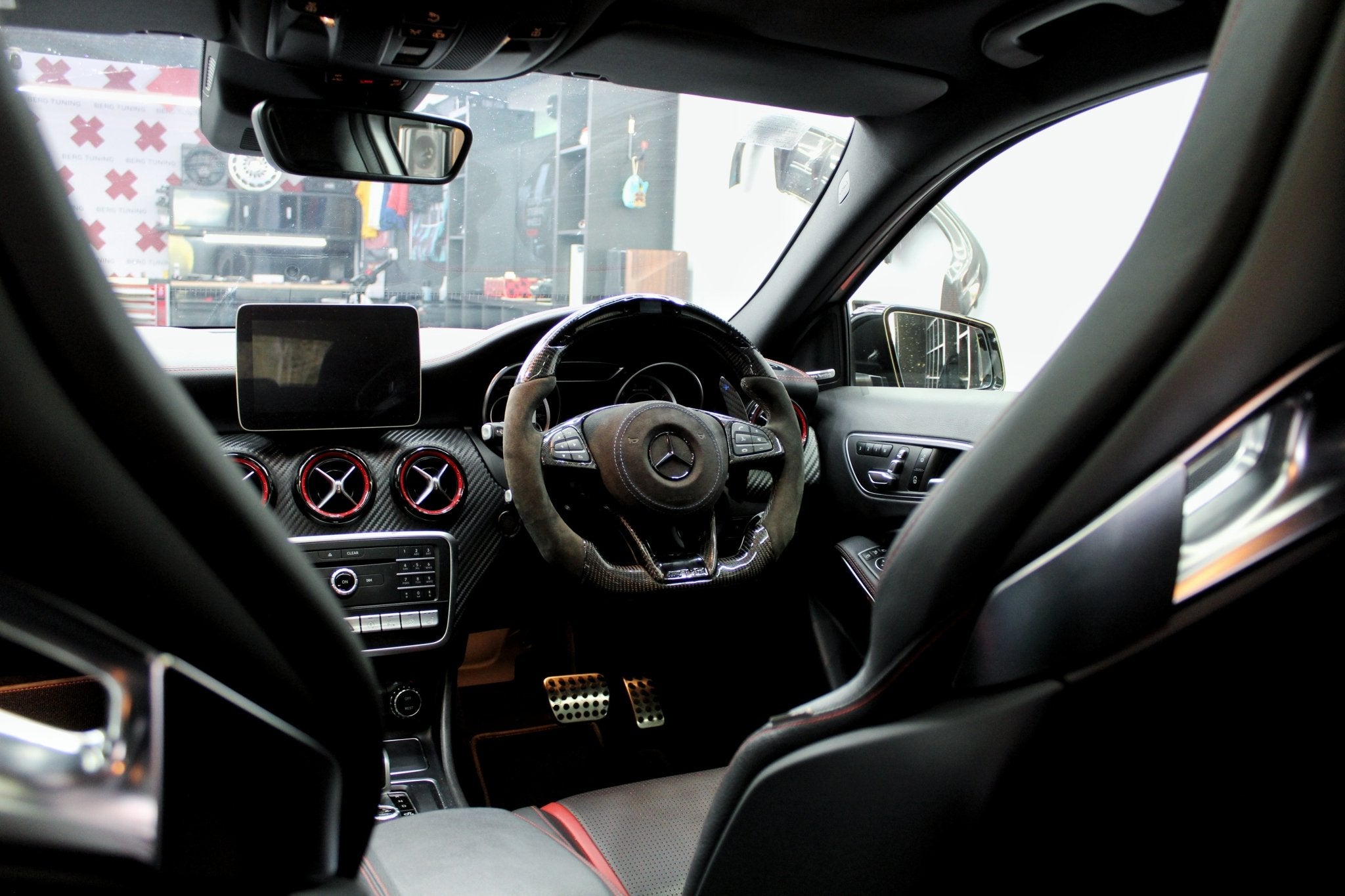 Mercedes Custom Steering wheel - Berg Auto Design